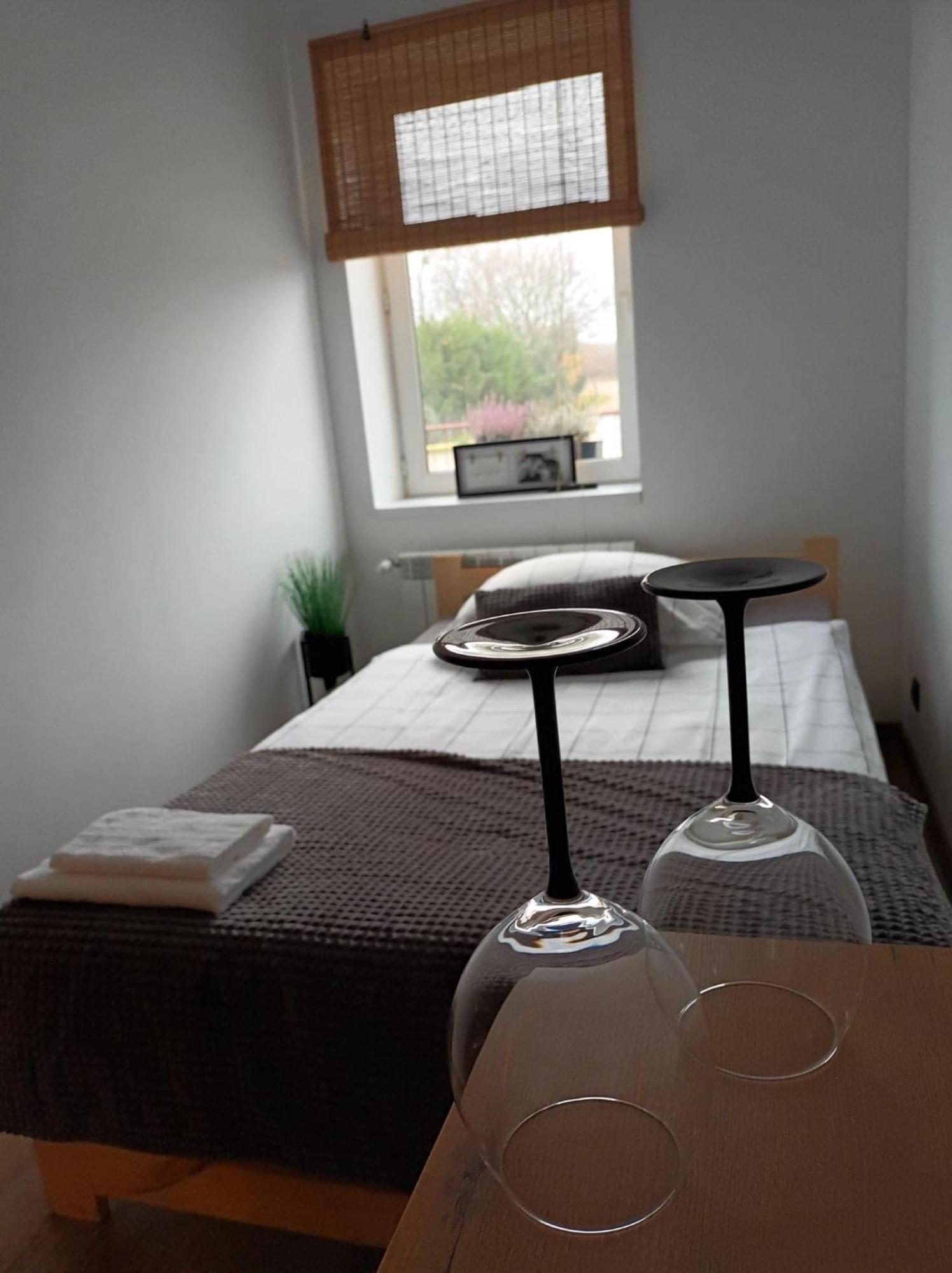 Apartament Numer 1, Dwie Sypialnie Dwa Lozka Orzysz Εξωτερικό φωτογραφία